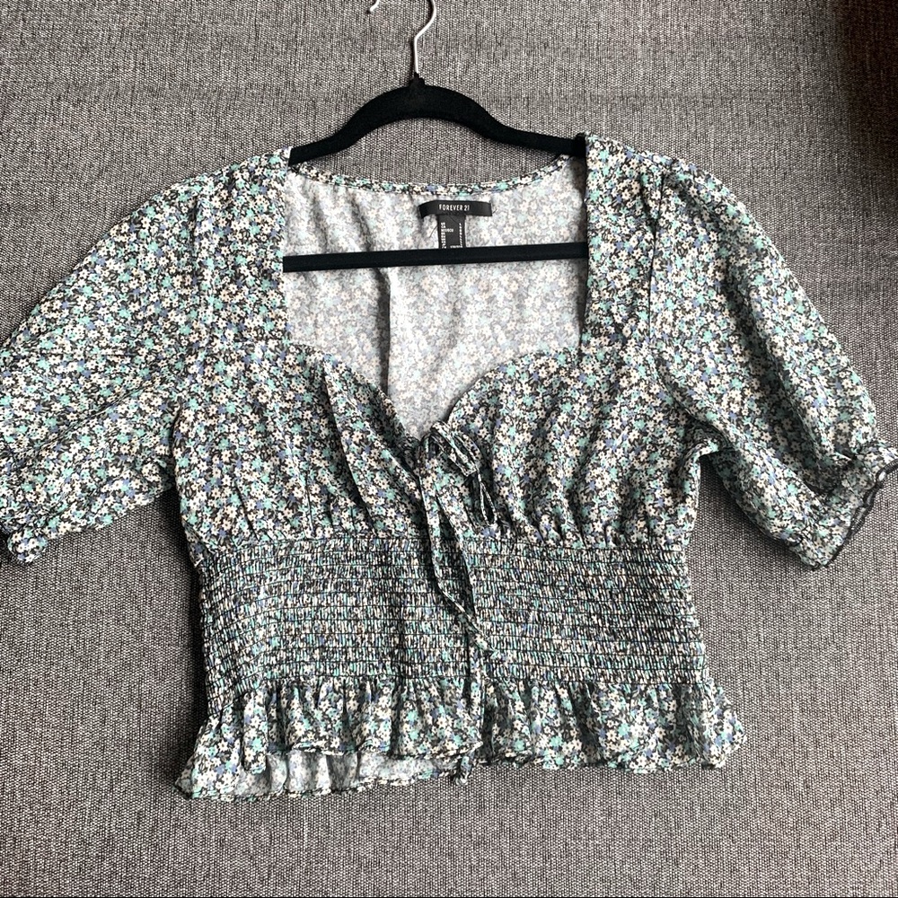 Girly Floral Short Sleeve Crop Top Sweetheart Neckline Cinched Waist